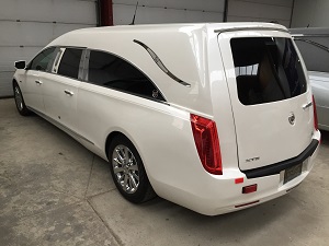 CADILLAC ECHELON WHITE DIAMOND